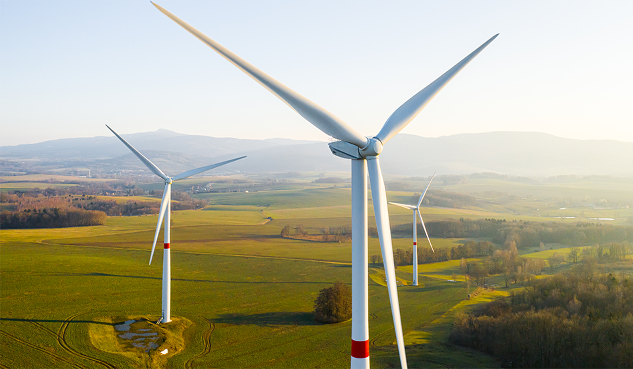 Windpark im Morgengrauen