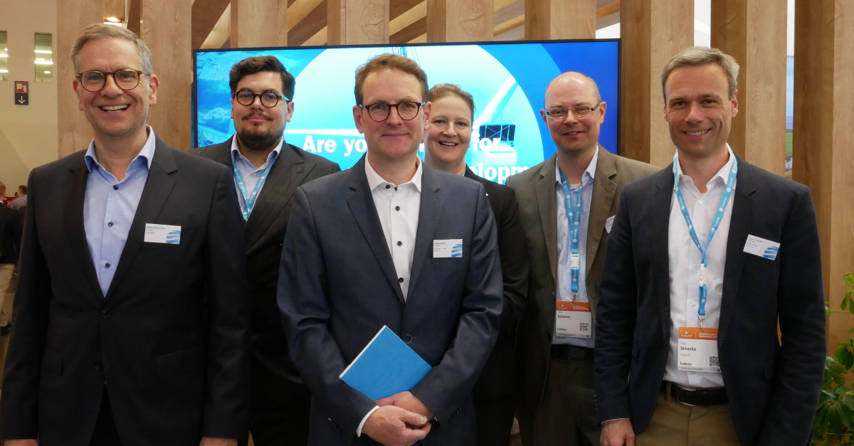 Group image of Statkraft employees at E-World